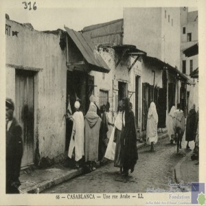Casablanca - une rue arabe