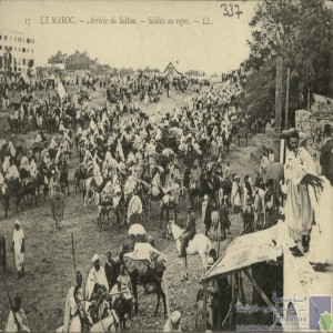 Arrivée du Sultan - soldats au repos