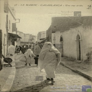 Casablanca - une rue arabe