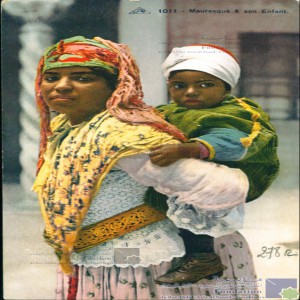 Mauresque et son enfant