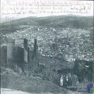 Fez - vue de la ville prise du tombeau des Mérinides