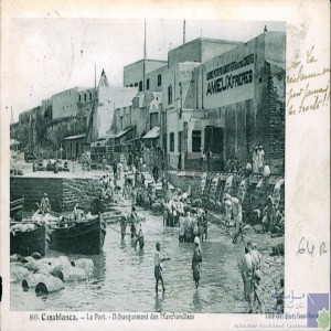 Casablanca - le port - débarquement des marchandises