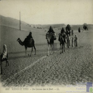 Une caravane dans le désert