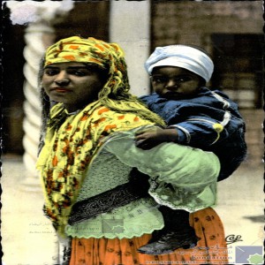 Mauresque et son enfant