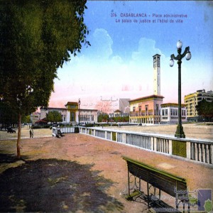 Casablanca - Place administrative, le Palais de Justice et l\'hôtel de ville