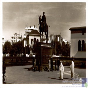 Casablanca - Cercle des officiers et statue du Maréchal Lyautey