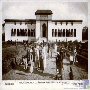Casablanca - le Palais de Justice (le coin des mamans)