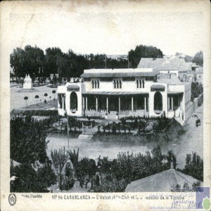 Casablanca - l\'Automobile-Club et le Monument de la Victoire