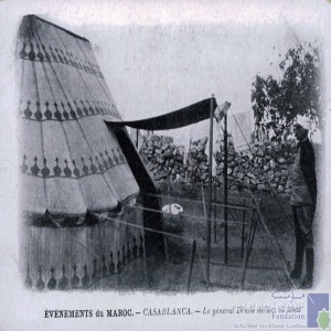 Evènements du Maroc - Casablanca - le général Drude devant sa tente