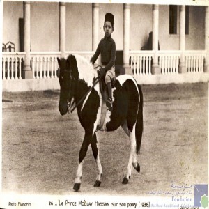 Le prince Moulay Hassan sur son poney (1936)