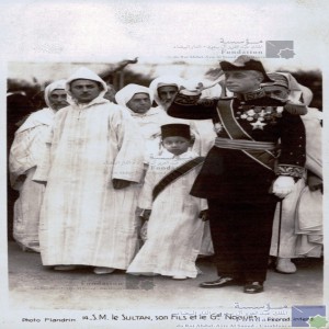 S. M. le Sultan, son fils et le général Noguès