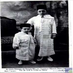 Leurs altesses les princes Moulay-Hassan et Moulay-Abdallah, fils de S. M. le Sultan du Maroc