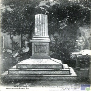 Fez - monument du lieutenant Auvert, tué à l\'ennemi