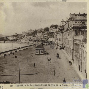 Tanger - le Boulevard Front-de-Mer et la plage