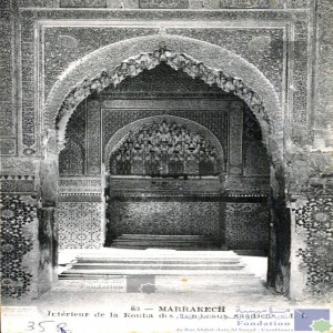 Marrakech - intérieur de la kouba des tombeaux saadiens
