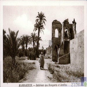 Marrakech - intérieur des remparts et jardins