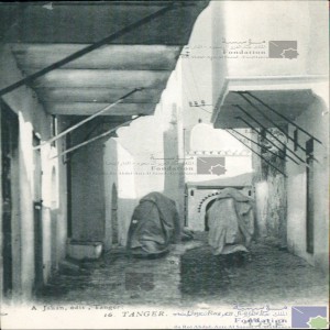 Tanger - une rue en Casbah