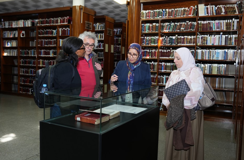 La Fondation a accueilli, le 14 avril 2026, Mme Sanaa Doukkali, professeure à la Faculté des Sciences Juridiques, Economiques et sociales Ain Chock de Casablanca, Mme Mina Kleiche Dray, directrice de recherche à l’Institut de Recherche pour le Développement (IRD), ainsi que M. Pier Luigi Rossi, ingénieur de recherche au sein du même institut et expert en bibliométrie, et ce dans le cadre d’une visite scientifique visant à consulter le fonds documentaire en lien avec leurs domaines d’expertise.
